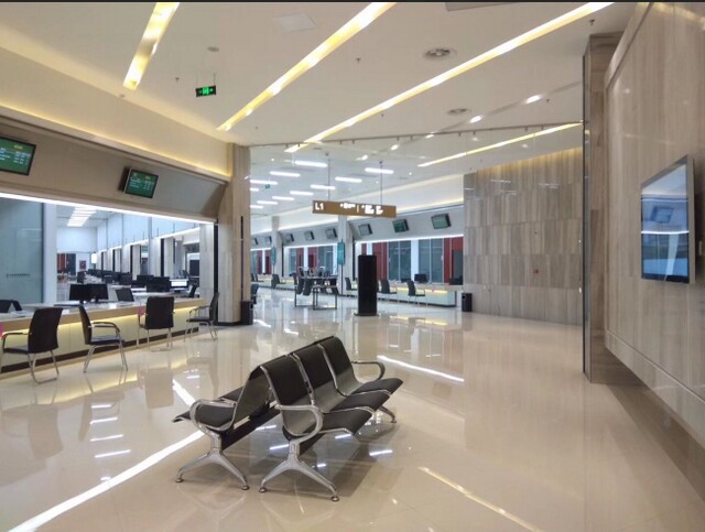 泰州興化市政務(wù)服務(wù)中心200窗口液晶叫號(hào)系統(tǒng)、PAD評(píng)價(jià)系統(tǒng)、觸摸查詢系統(tǒng)、自