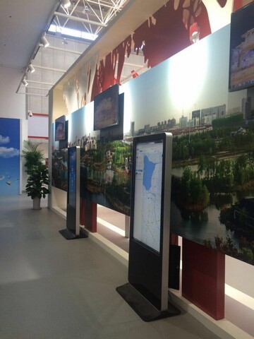 宿遷市建市20周年展覽館信息發(fā)布、觸摸設備均由米可提供1.jpg